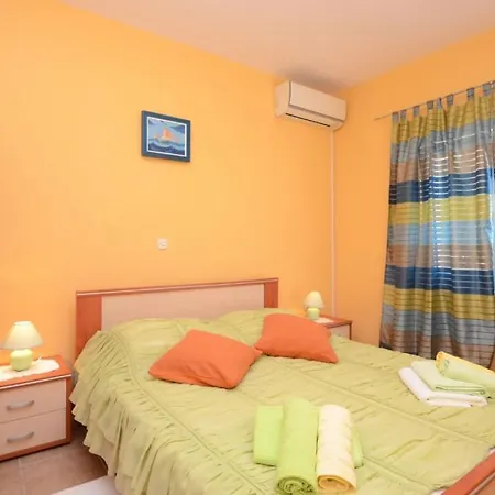 In Karbuni With Sea View, Terrace, Air Conditioning, W-lan 3609-4 Daire