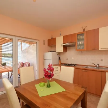 In Karbuni With Sea View, Terrace, Air Conditioning, W-lan 3609-4 Blato