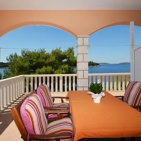 Apartman In Karbuni With Sea View, Terrace, Air Conditioning, W-lan 3609-4 Blato
