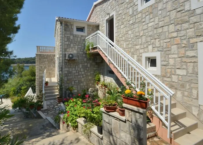 In Karbuni With Sea View, Terrace, Air Conditioning, W-lan 3609-4 *